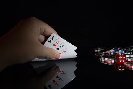 How to hole cards in blackjack