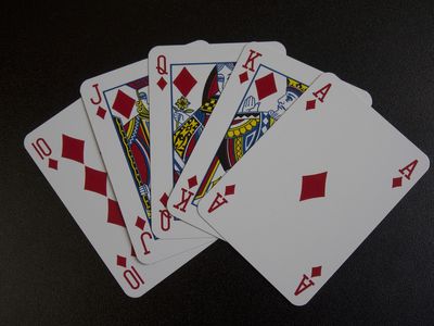 How to play Canasta Rummy