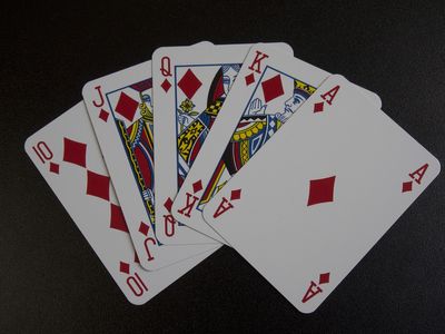 Canasta game - tips and strategies