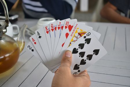 Tips to play poker like a pro