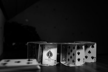 What is dark bet in poker