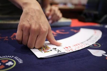 what is straddle in poker