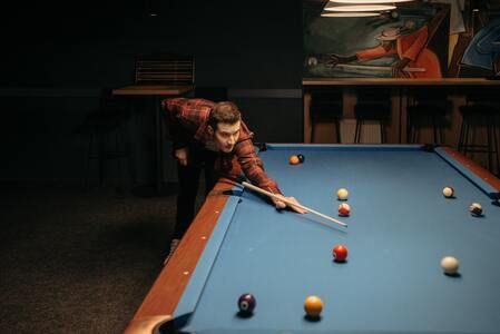 How many balls are there in pool
