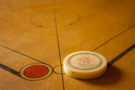 How to play carrom business
