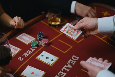 Omaha Poker Hand Combinations